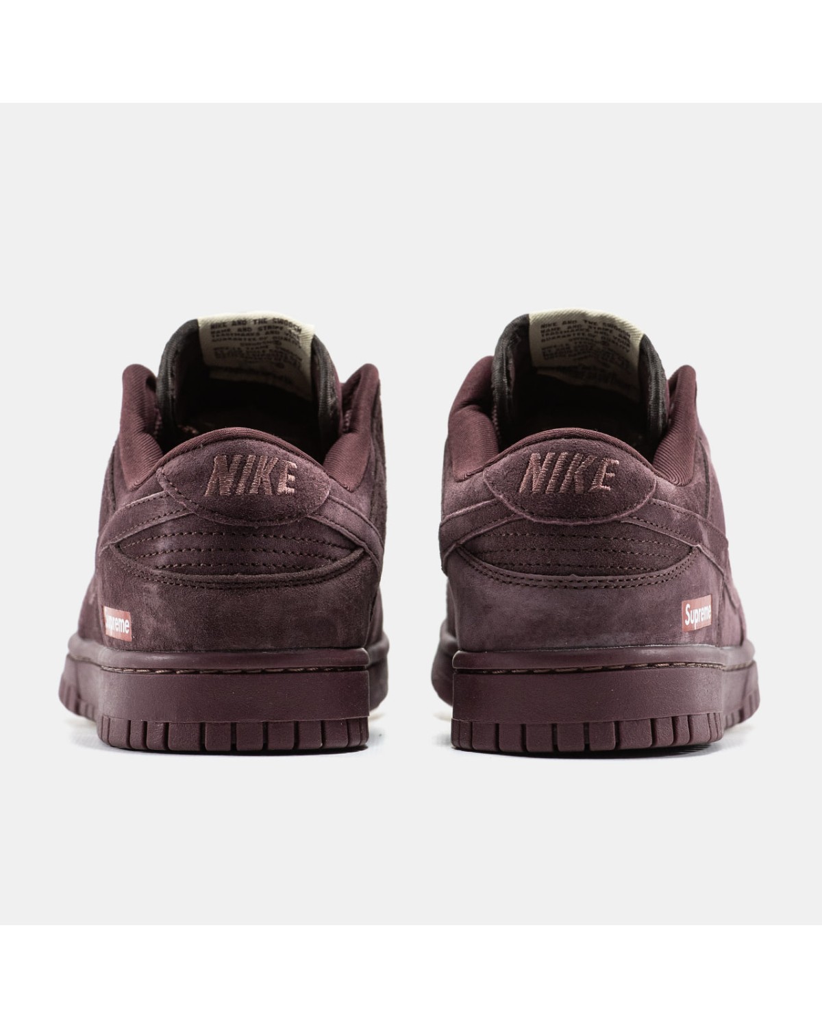Nike SB Dunk Low x Supreme