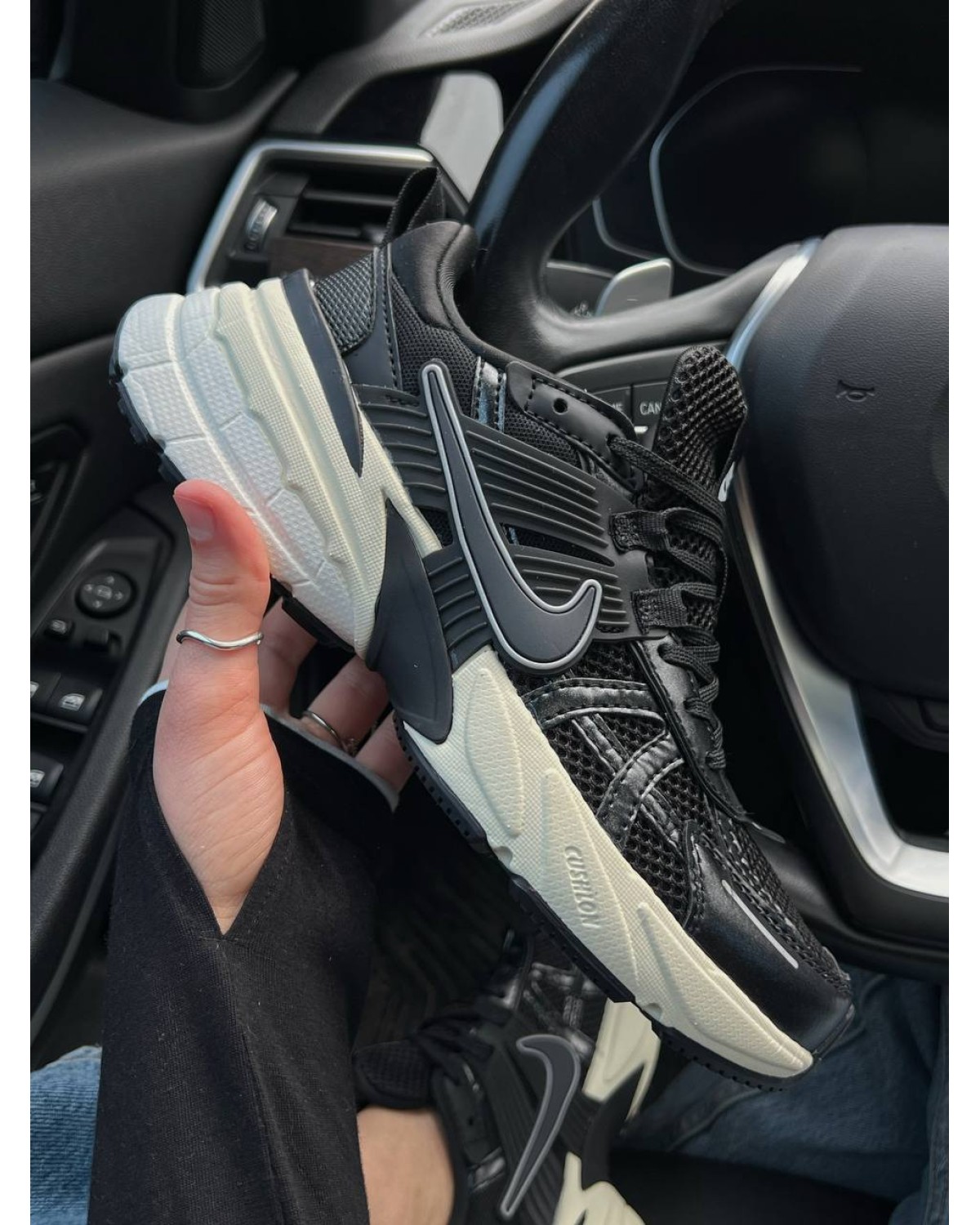 Nike V2K Run