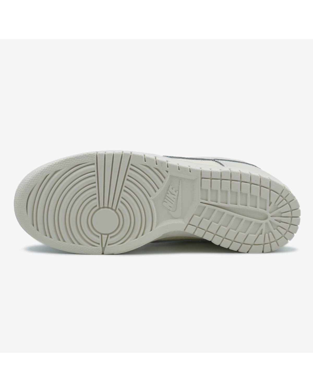 Nike SB Dunk Low Lace Pack Regal Beige