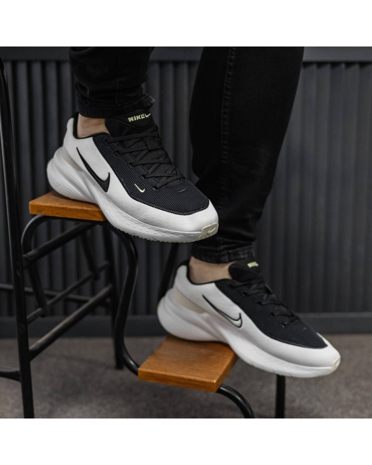 Nike Uplift SC