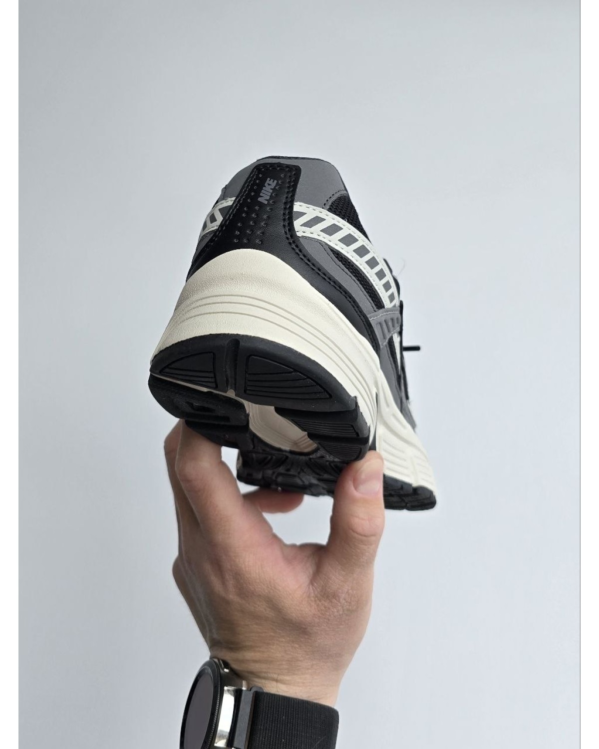 Nike Initiator Black Ash Grey