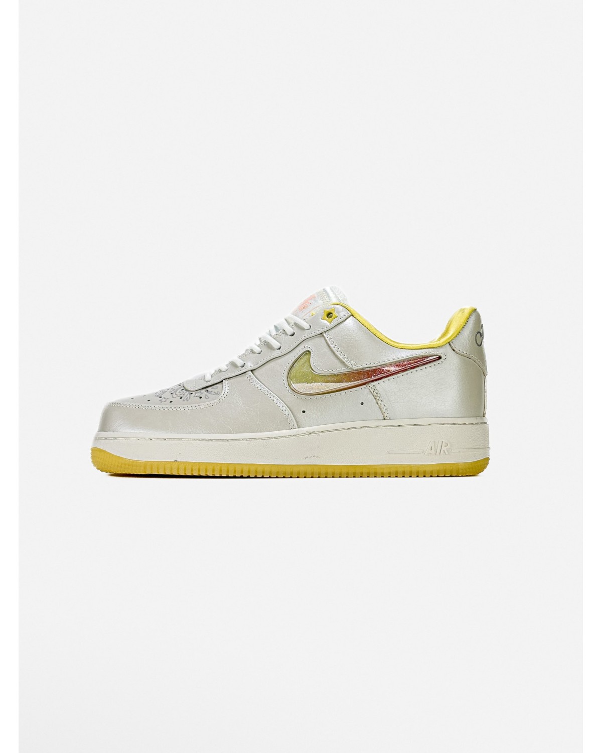 Nike Air Force 1 Low "Sail Soft Yellow"