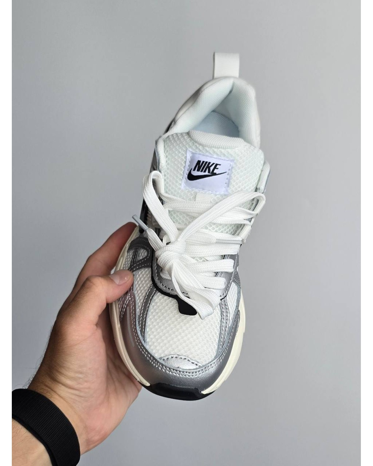 Nike V2K Run White/Silver/Black