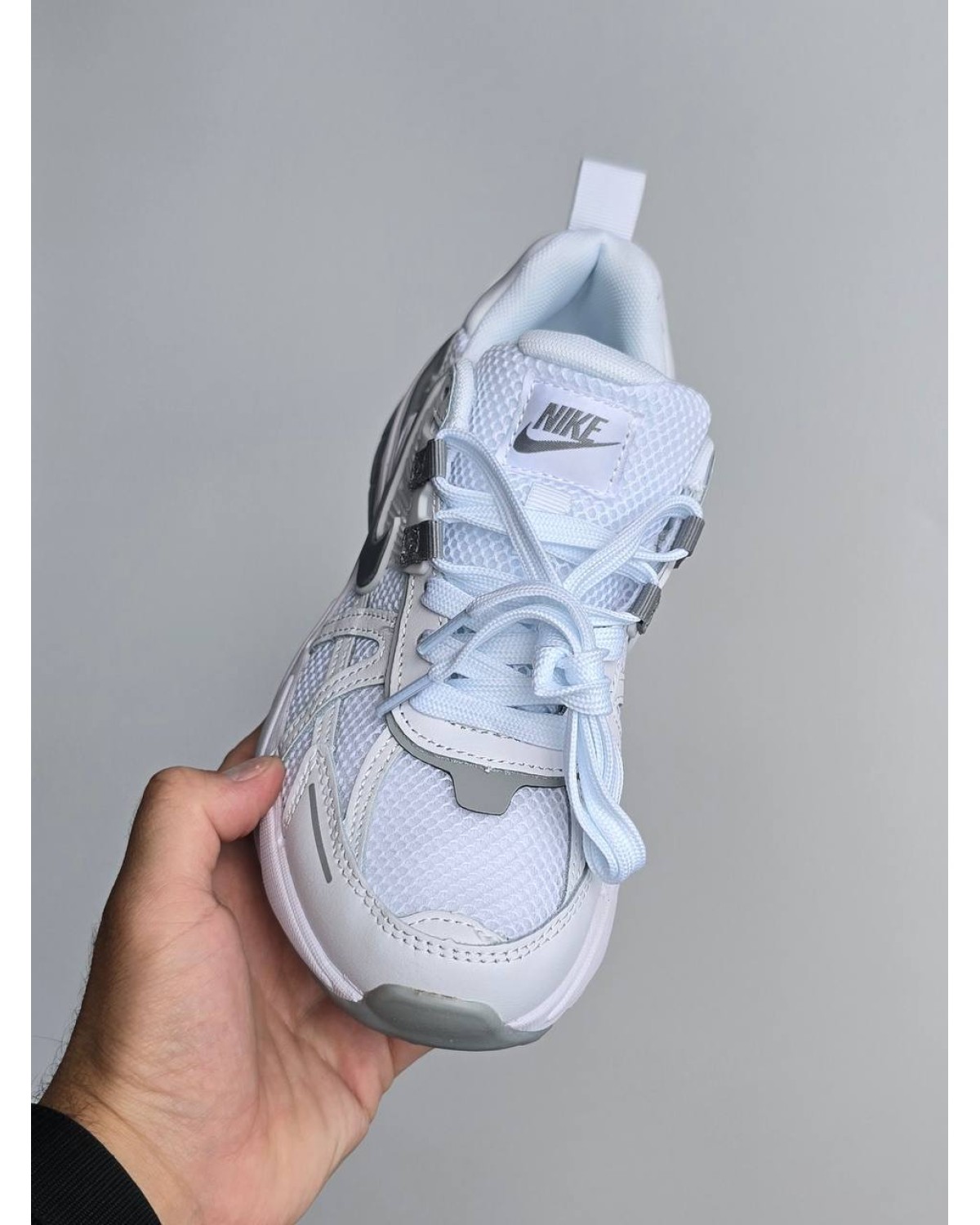 Nike V2K Run White/Light Grey/Grey Nike V2K Run White/Light Grey/Grey
