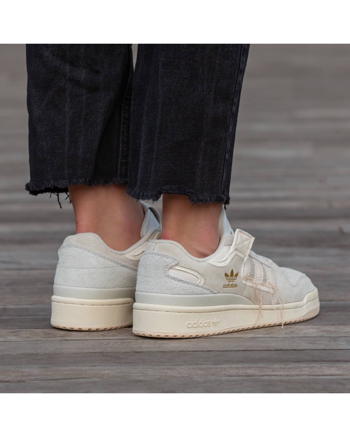 Adidas Forum 84 Low Off White v2 Adidas Forum 84 Low Off White v2