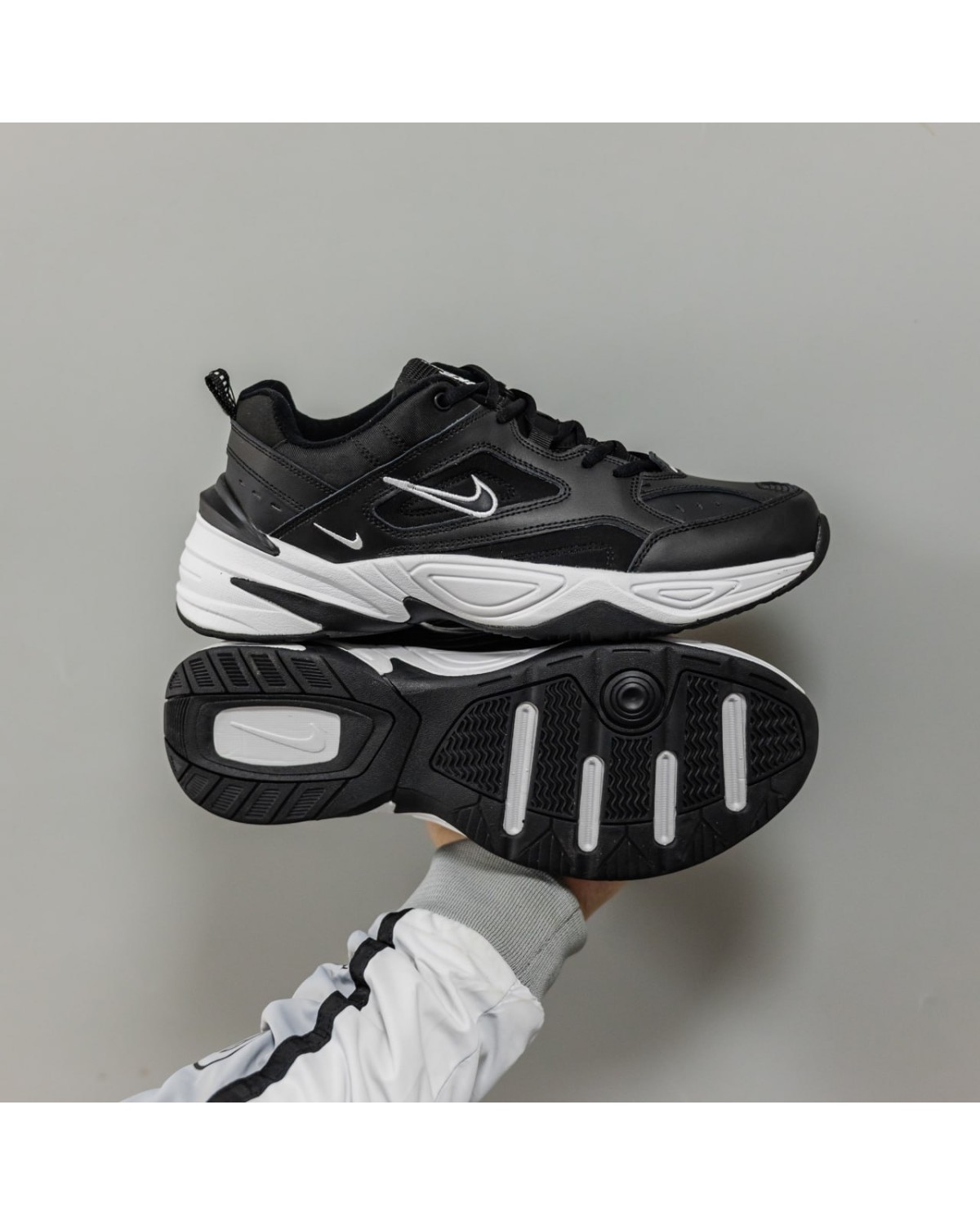 Nike Tekno Black White