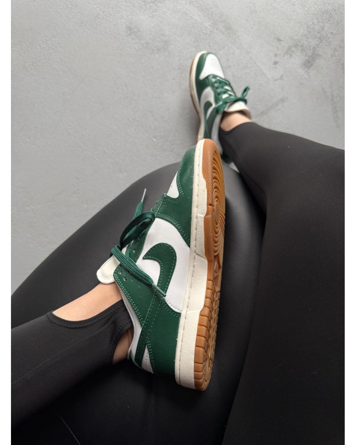 Nike Dunk Low LX Green Ostrich Nike Dunk Low LX Green Ostrich