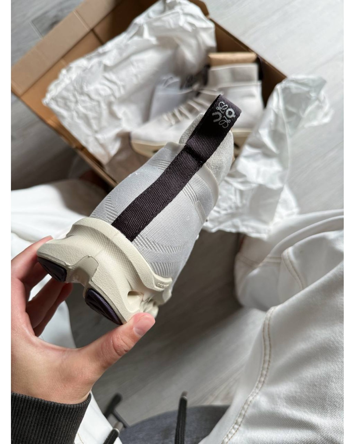 On Cloudtilt Hi Loewe Beige On Cloudtilt Hi Loewe Beige