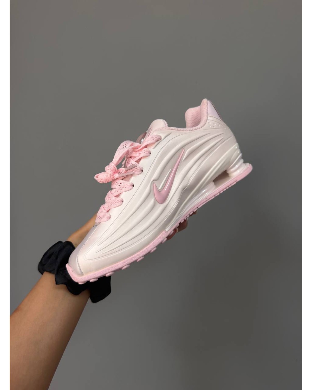 Nike Shox R4 Pearl Pink / Pink Foam Nike Shox R4 Pearl Pink / Pink Foam