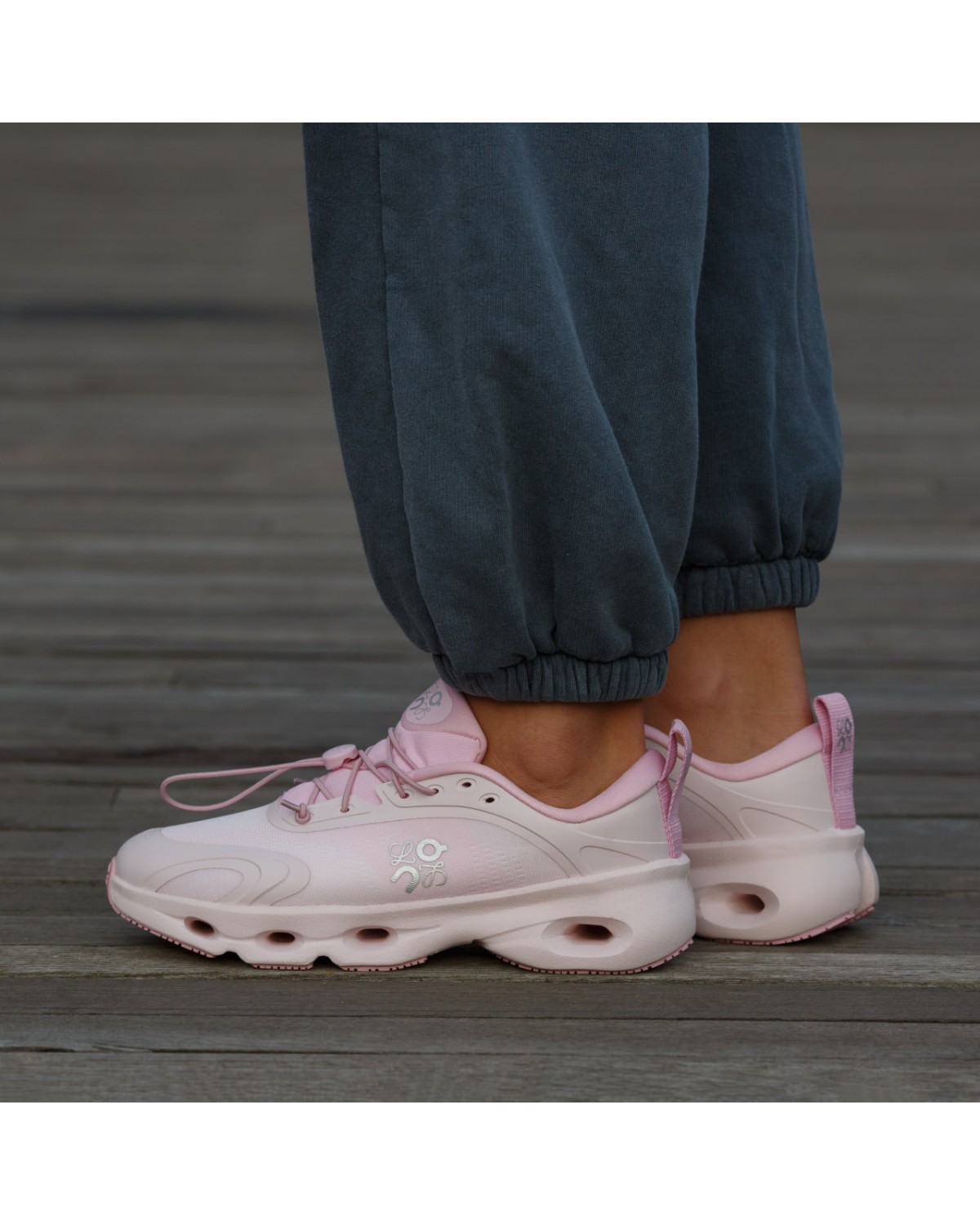 On Cloudsolo x Loewe Pink