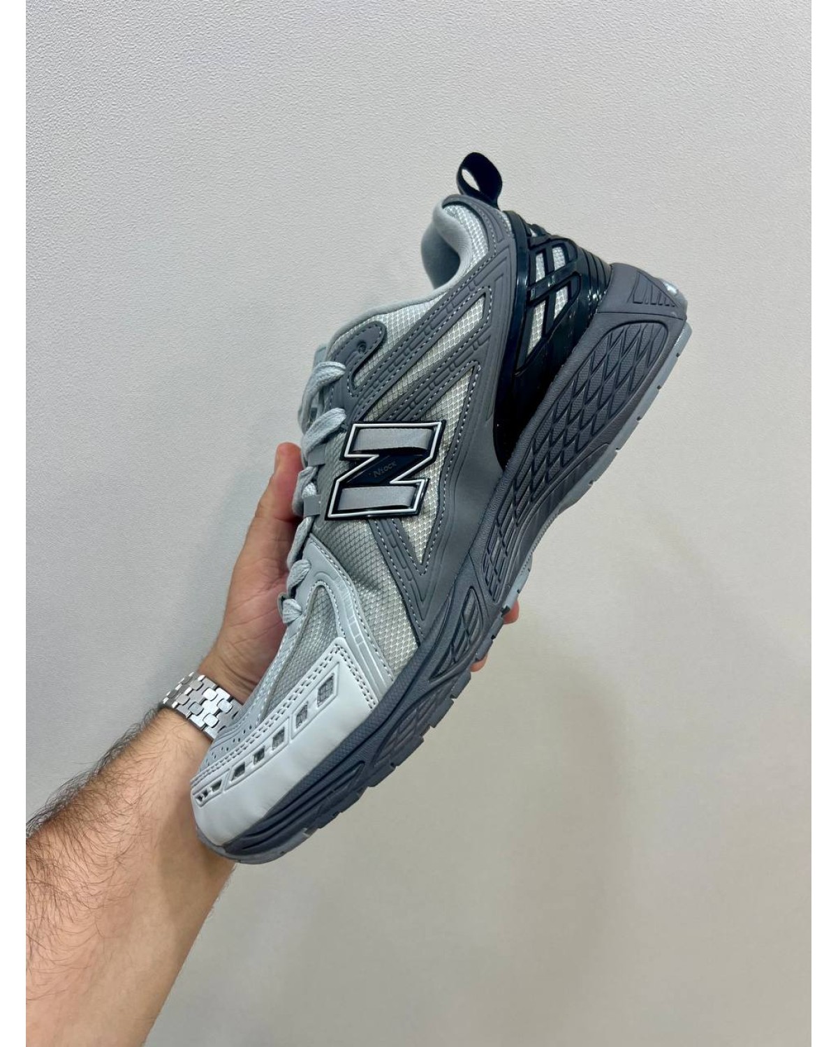 New Balance 1906R Gore-Tex Grey Black New Balance 1906R Gore-Tex Grey Black