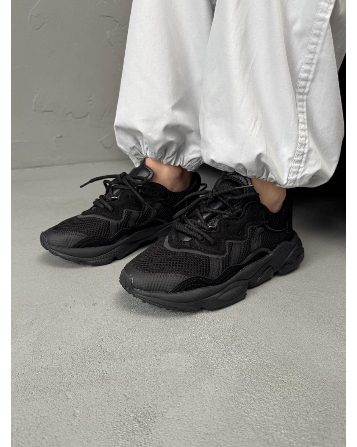 Adidas Ozweego Triple Black Textile