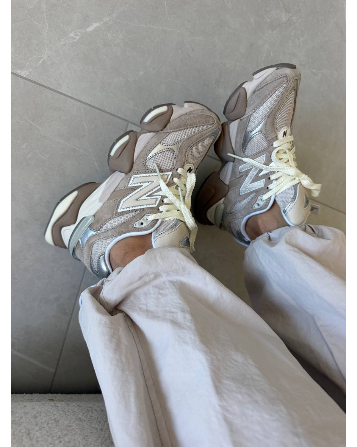 New Balance 9060 Beige/Silver