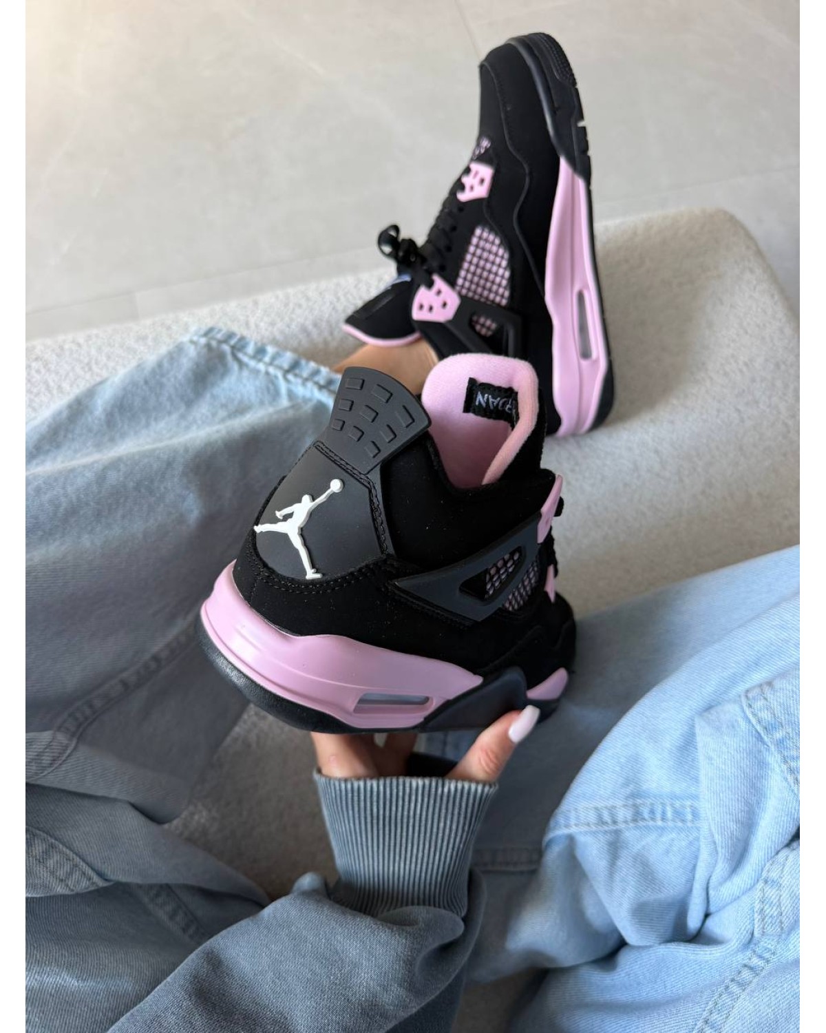 Nike Air Jordan 4 “Pink Thunder”