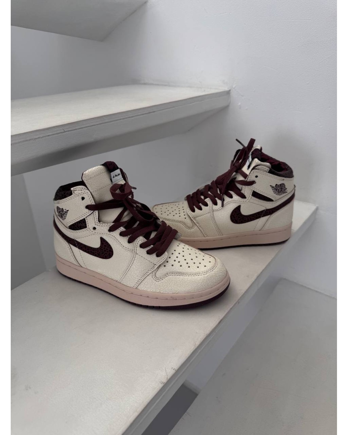 Nike Air Jordan 1 Retro A Ma Maniére “Cracked Skin”