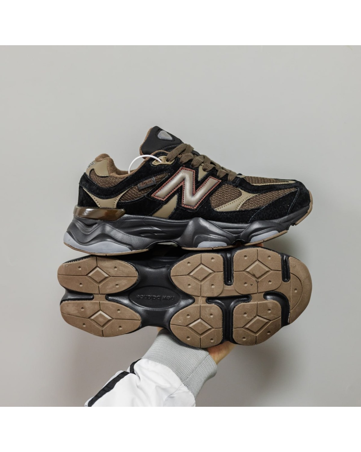 New Balance 9060