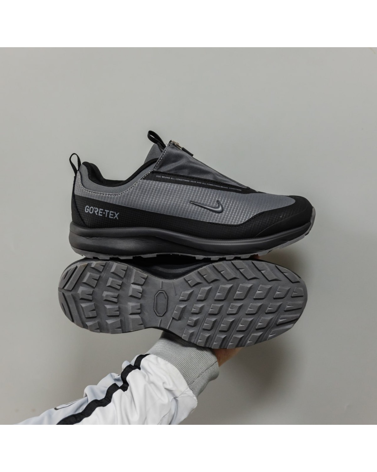 Nike ACG Mountain Fly Gore-Tex Nike ACG Mountain Fly Gore-Tex