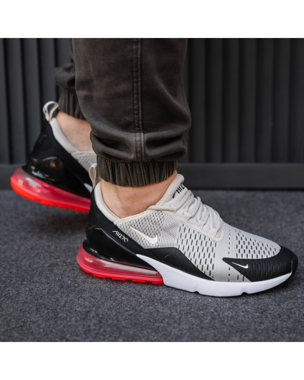 Nike Air Max 270 Grey Red