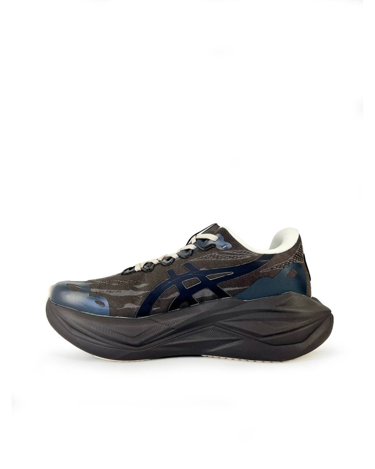 Asics Superblast 3  Keep Running Quiet