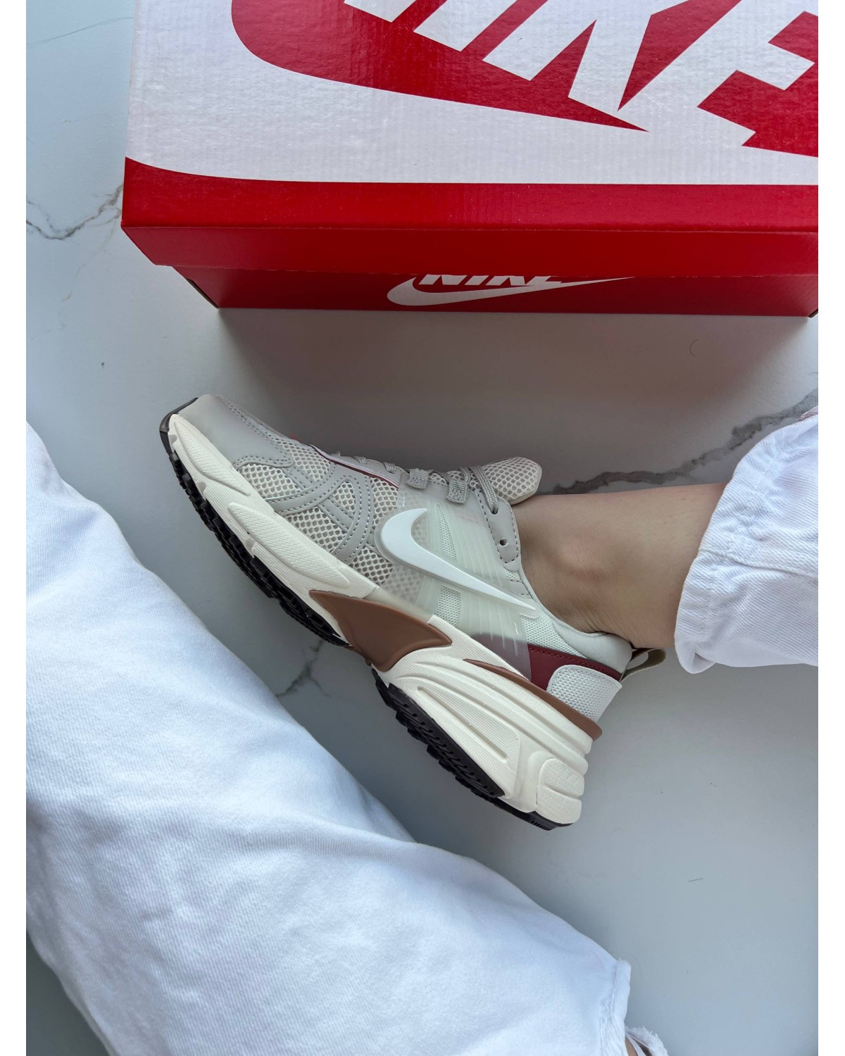 Nike V2K Run Beige Pink