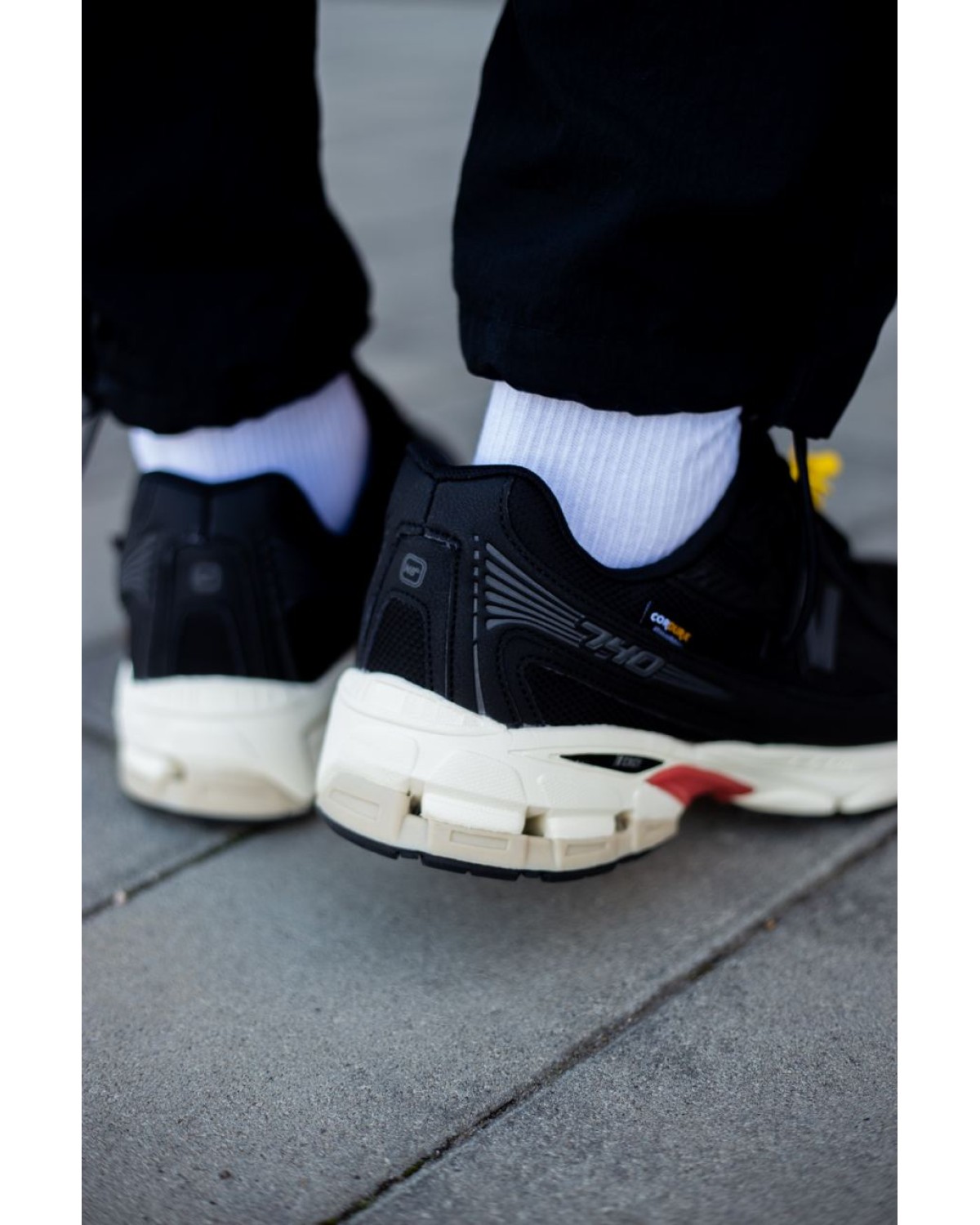 New Balance 740 Cordura Black/White/Red