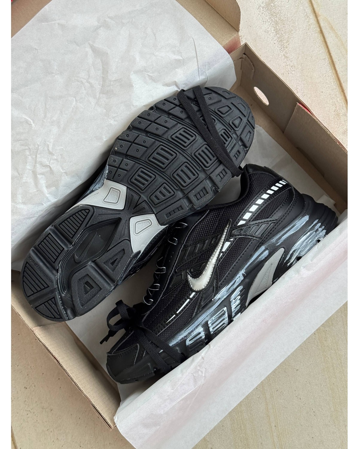 Nike Initiator