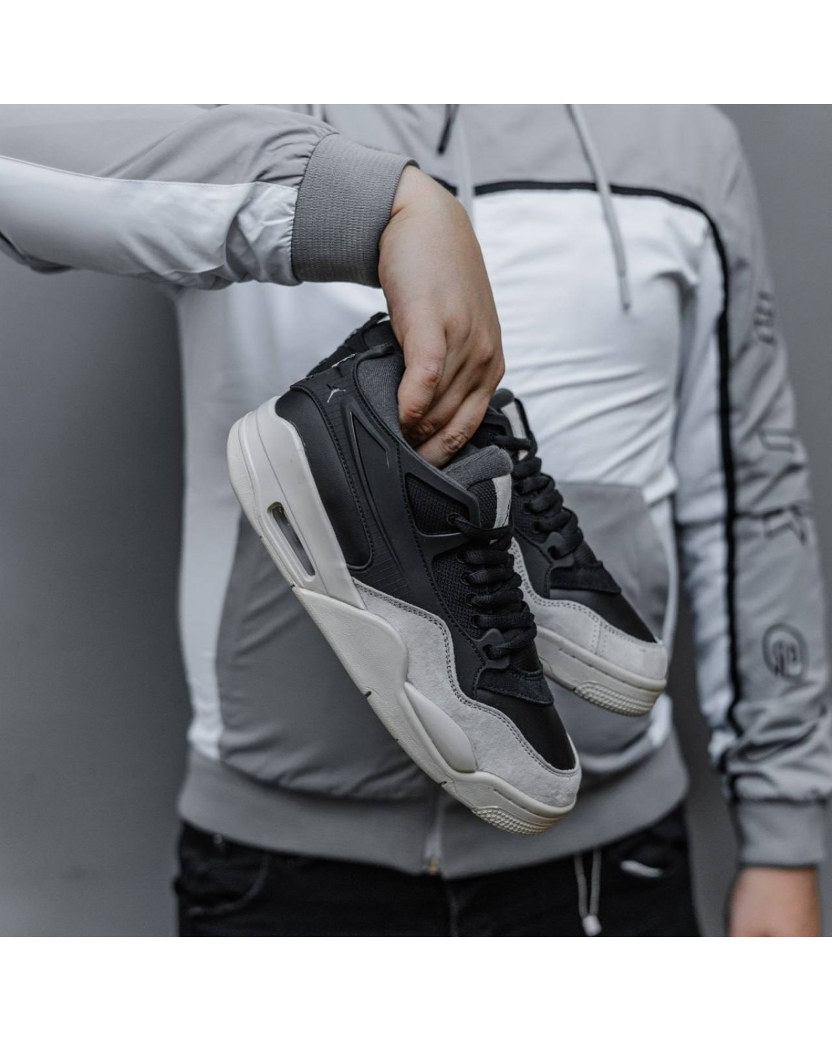 Nike Air Jordan 4RM Nike Air Jordan 4RM