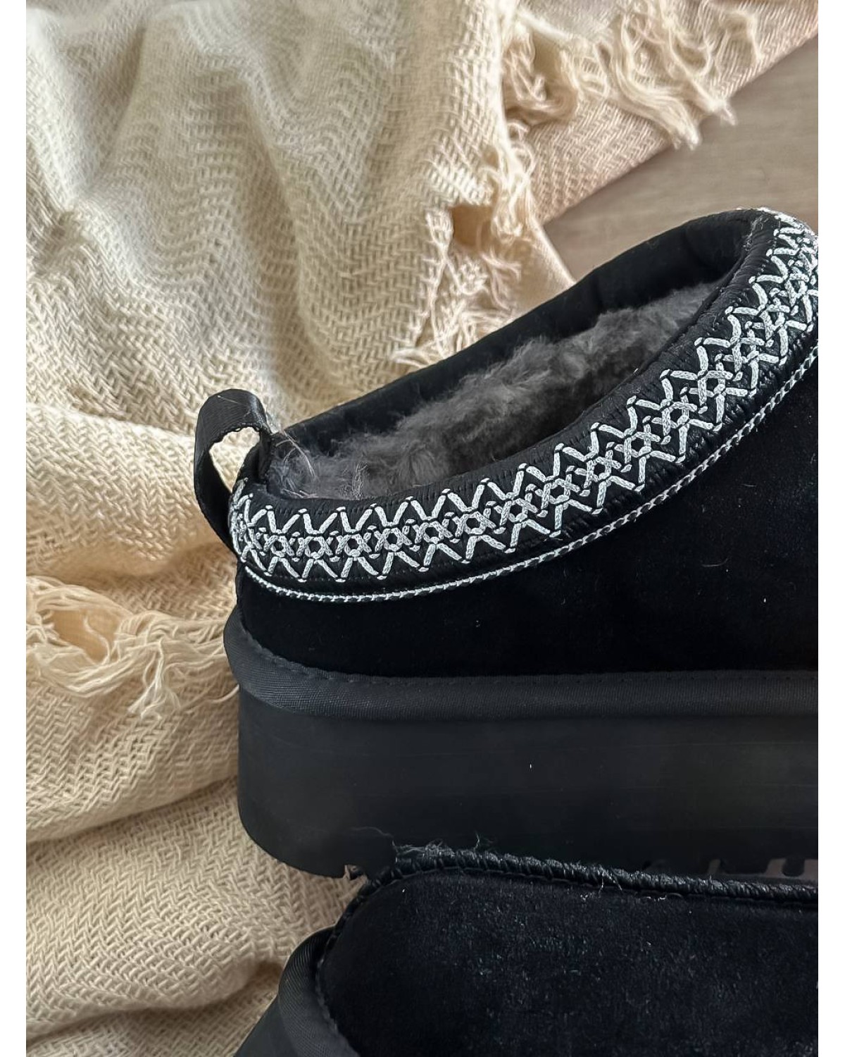 Tasman Platform Black