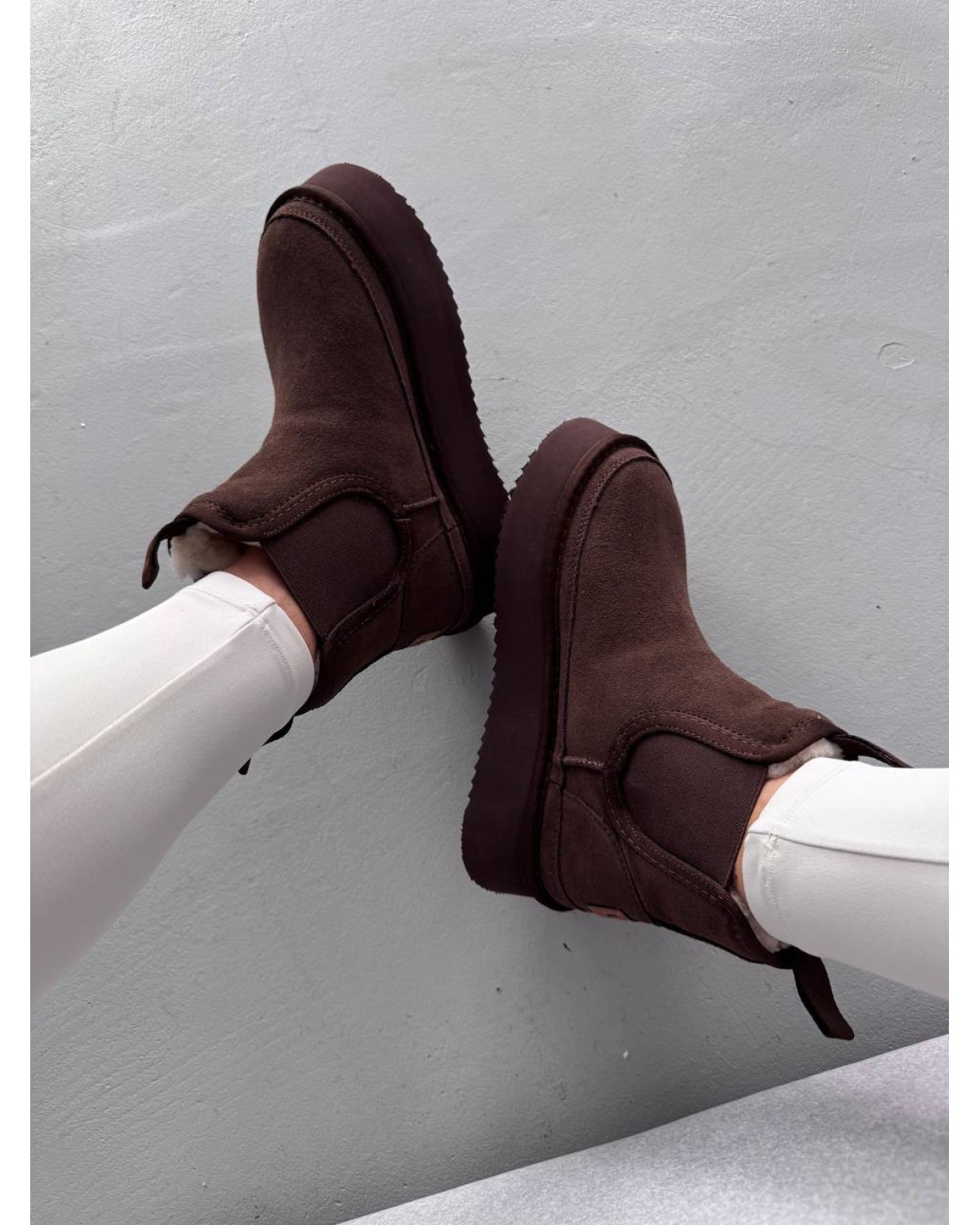 Ugg Chelsea Dark Chocolate Suede Ugg Chelsea Dark Chocolate Suede