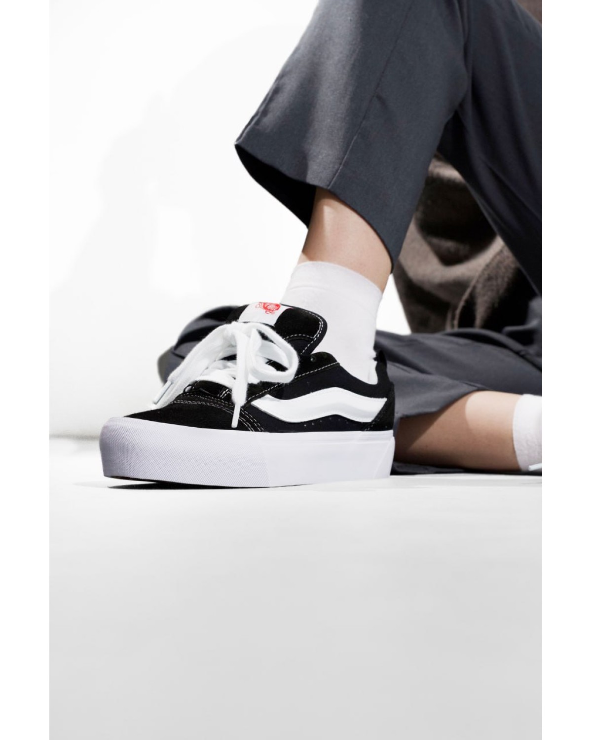 Vans Knu Skool Platform Black/White