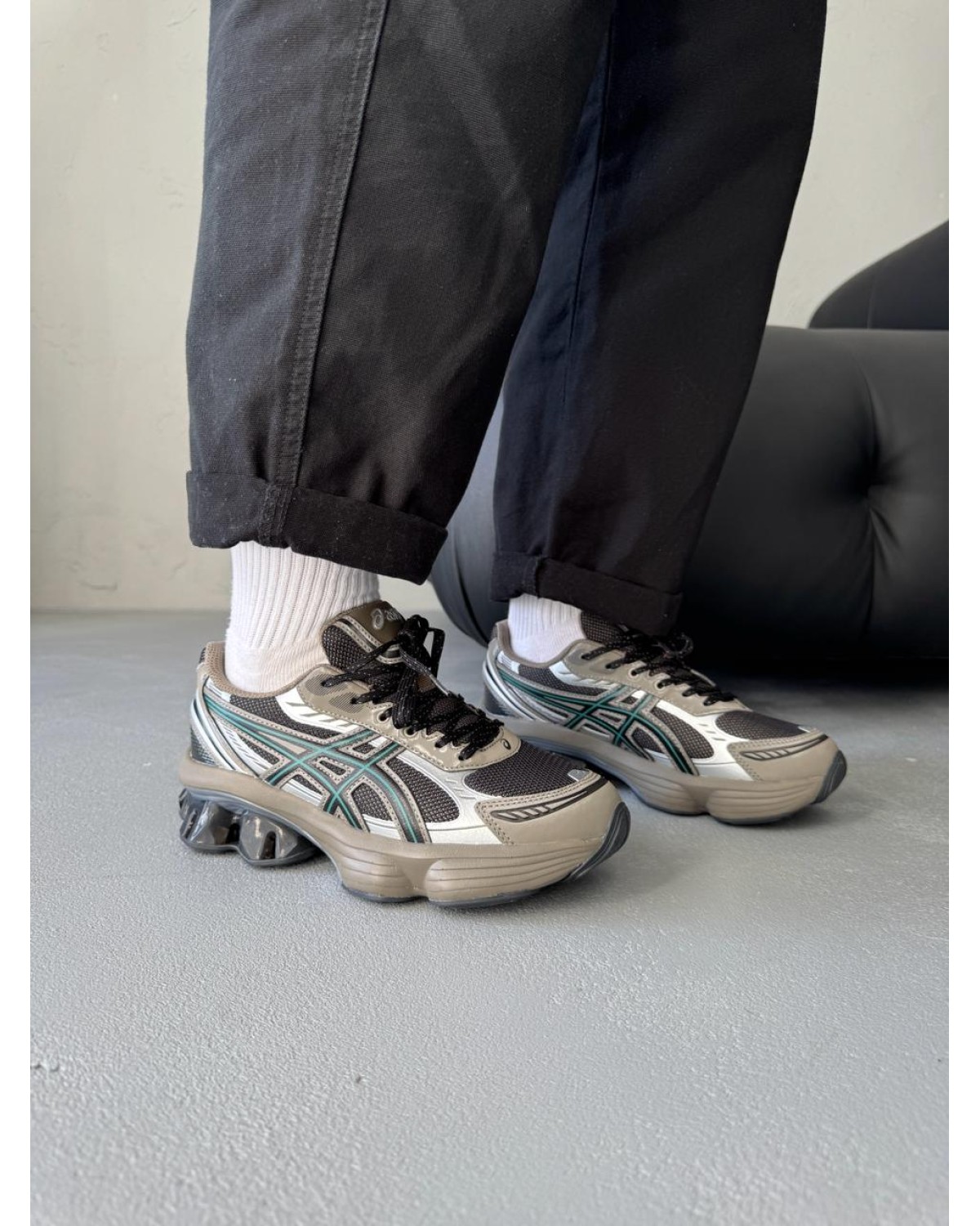 Asics Gel-Kinetik Fluent Black/Dark Taupe Asics Gel-Kinetik Fluent Black/Dark Taupe