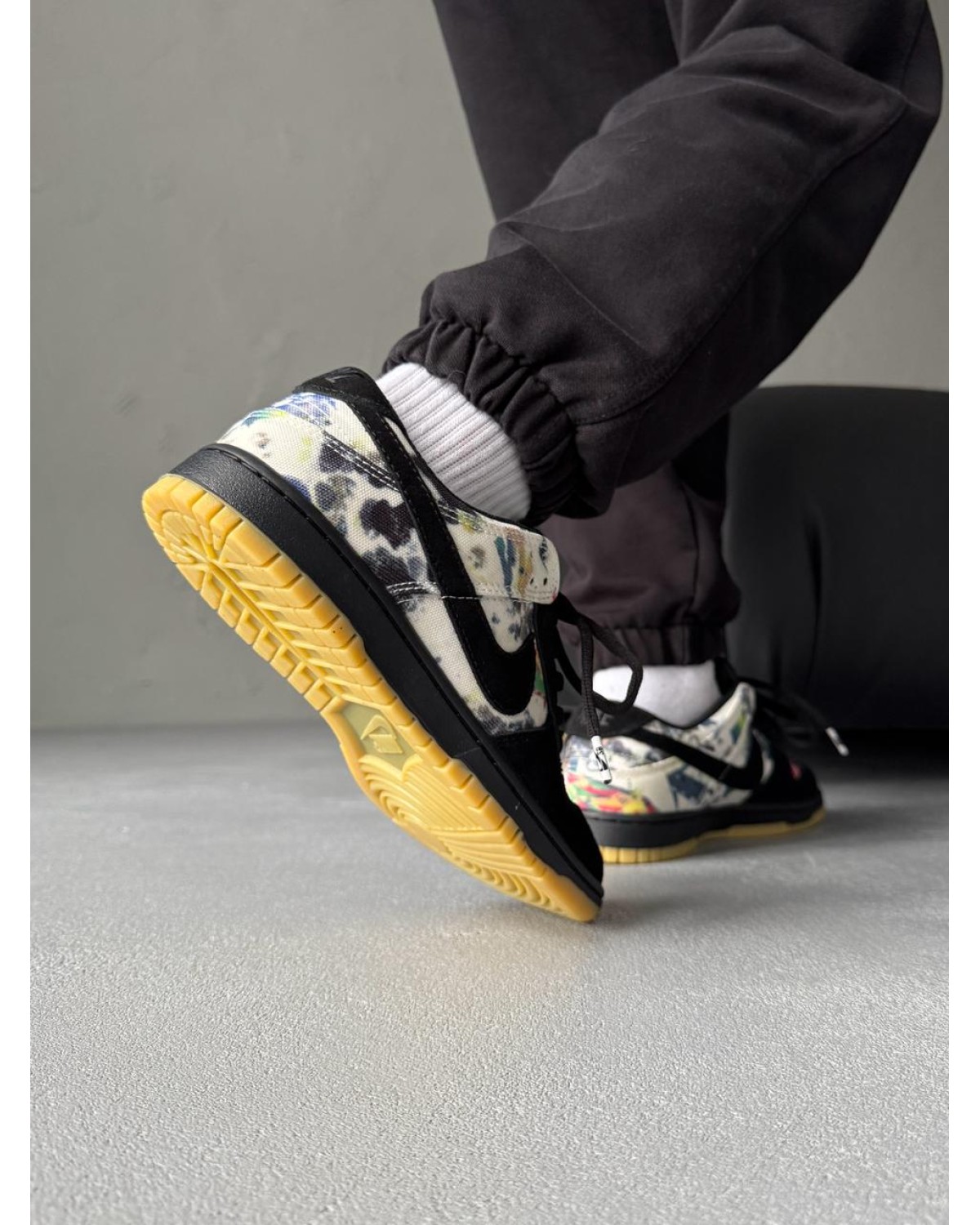 Supreme x Nike SB Dunk Low Rammellzee