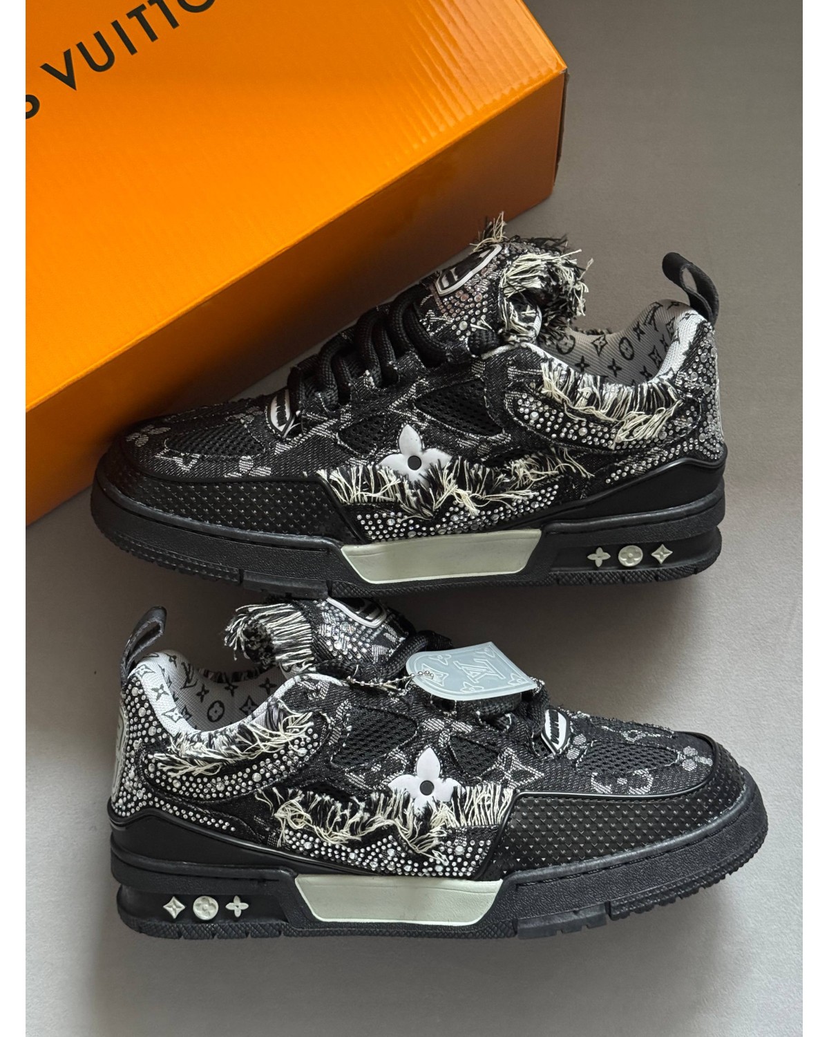 Louis Vuitton Skate Sneakers Grey Louis Vuitton Skate Sneakers Grey