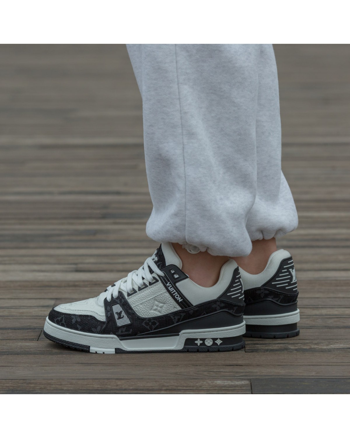 Louis Vuitton LV Trainer Sneakers White Black