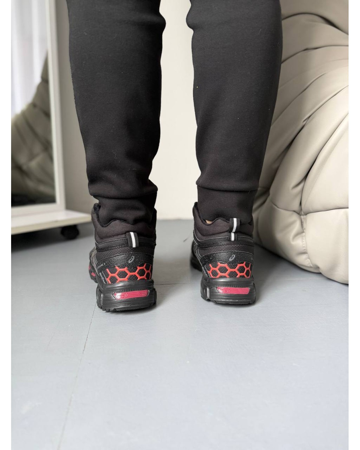 Asics Gel-Kahana 8 High Black Rose Gold Fur