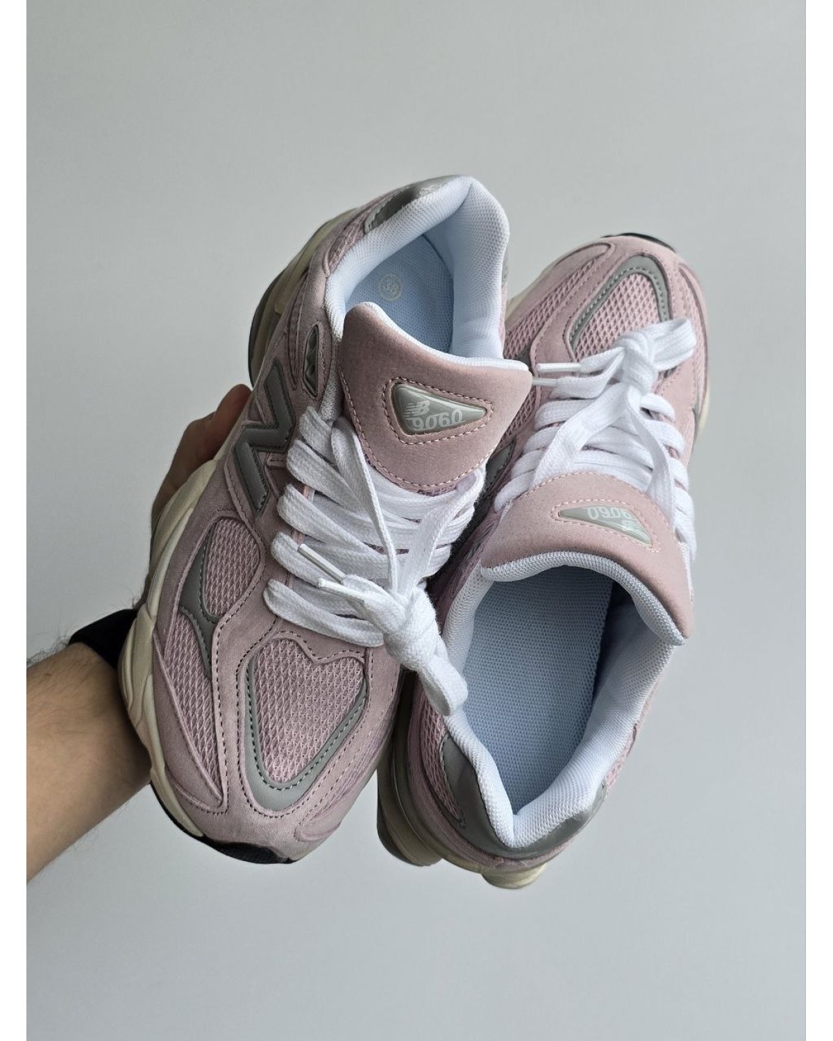 New Balance 9060 Soft Pink/Grey