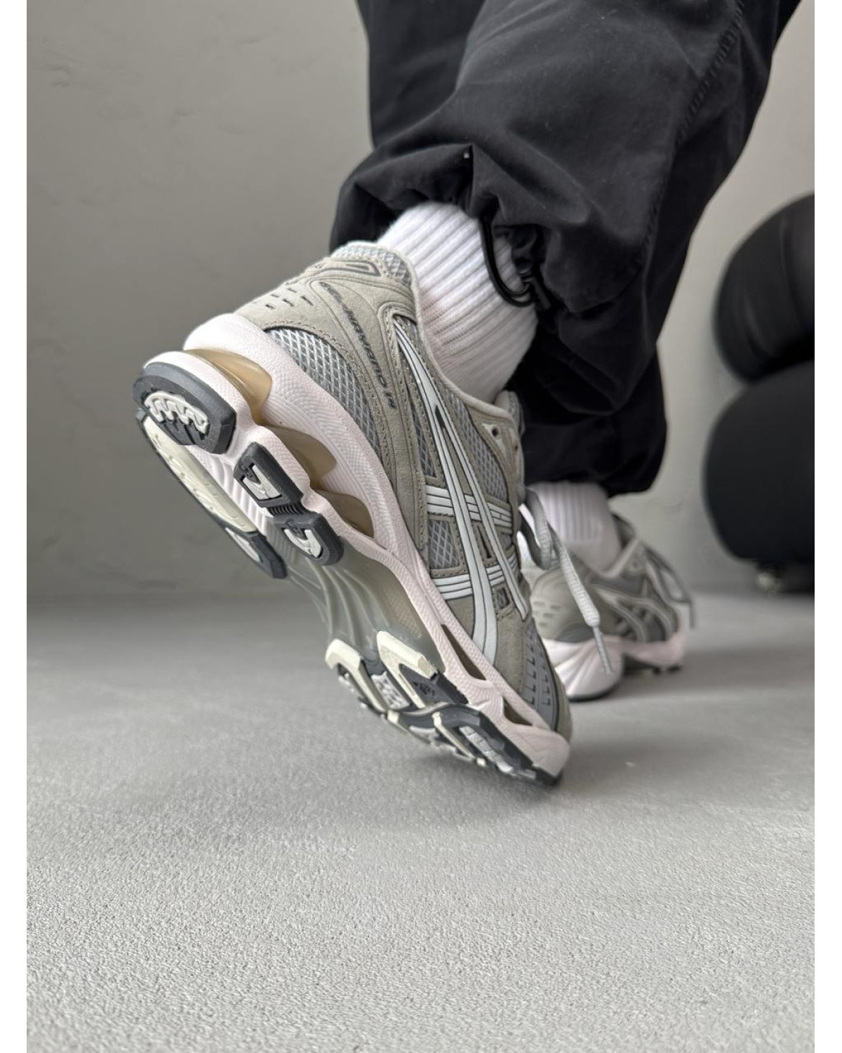 Asics Gel-Kayano 14 Beige/Grey