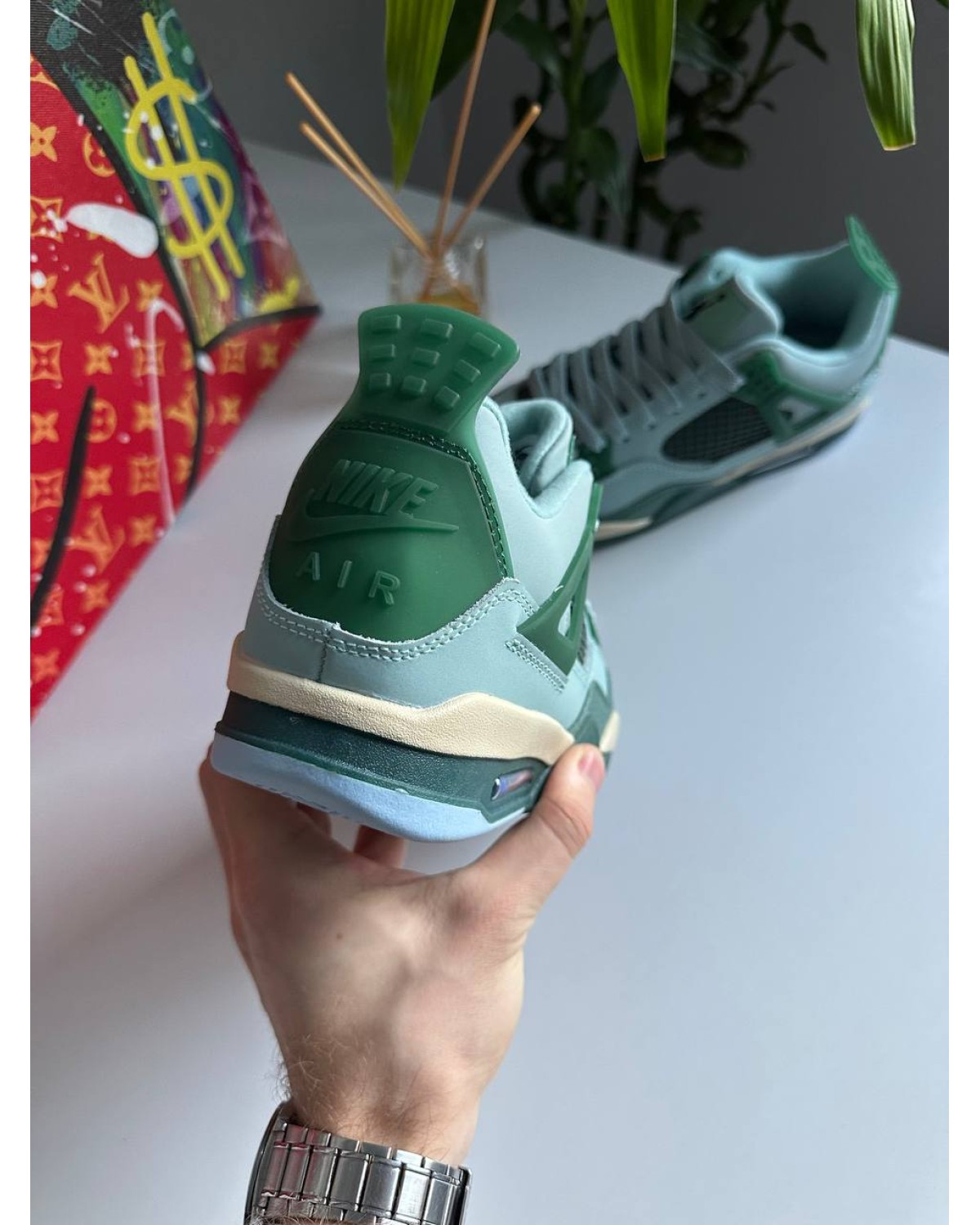 Nike Air Jordan 4 Retro