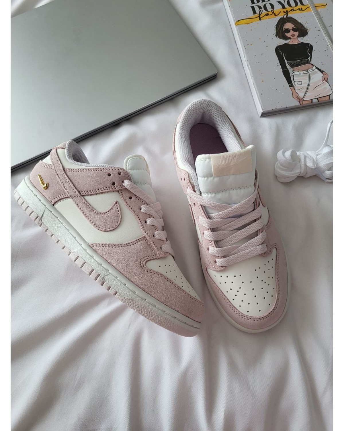 Nike Dunk Low Pink -Metallic Gold