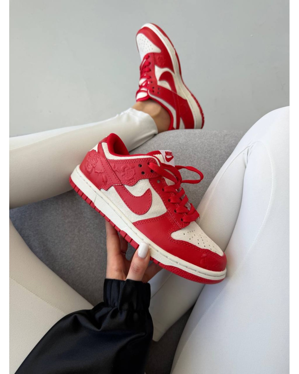 Nike Sb Dunk Red Roses