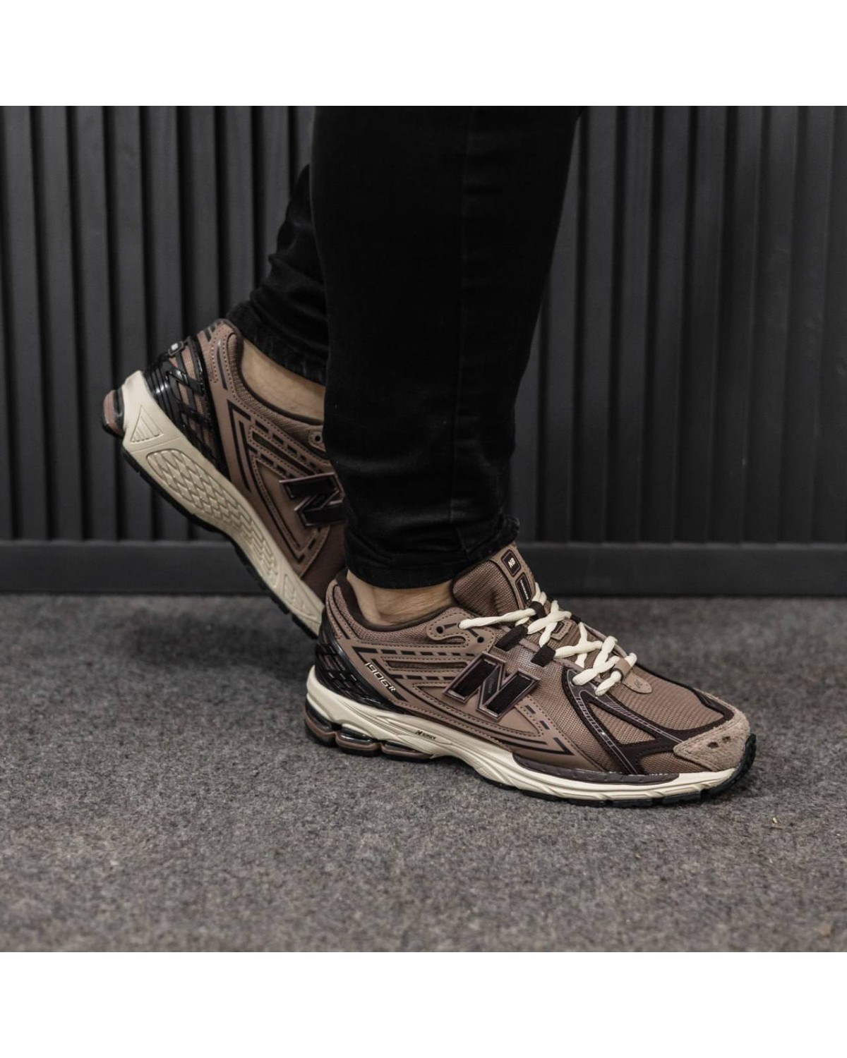 New Balance1906R Bronze