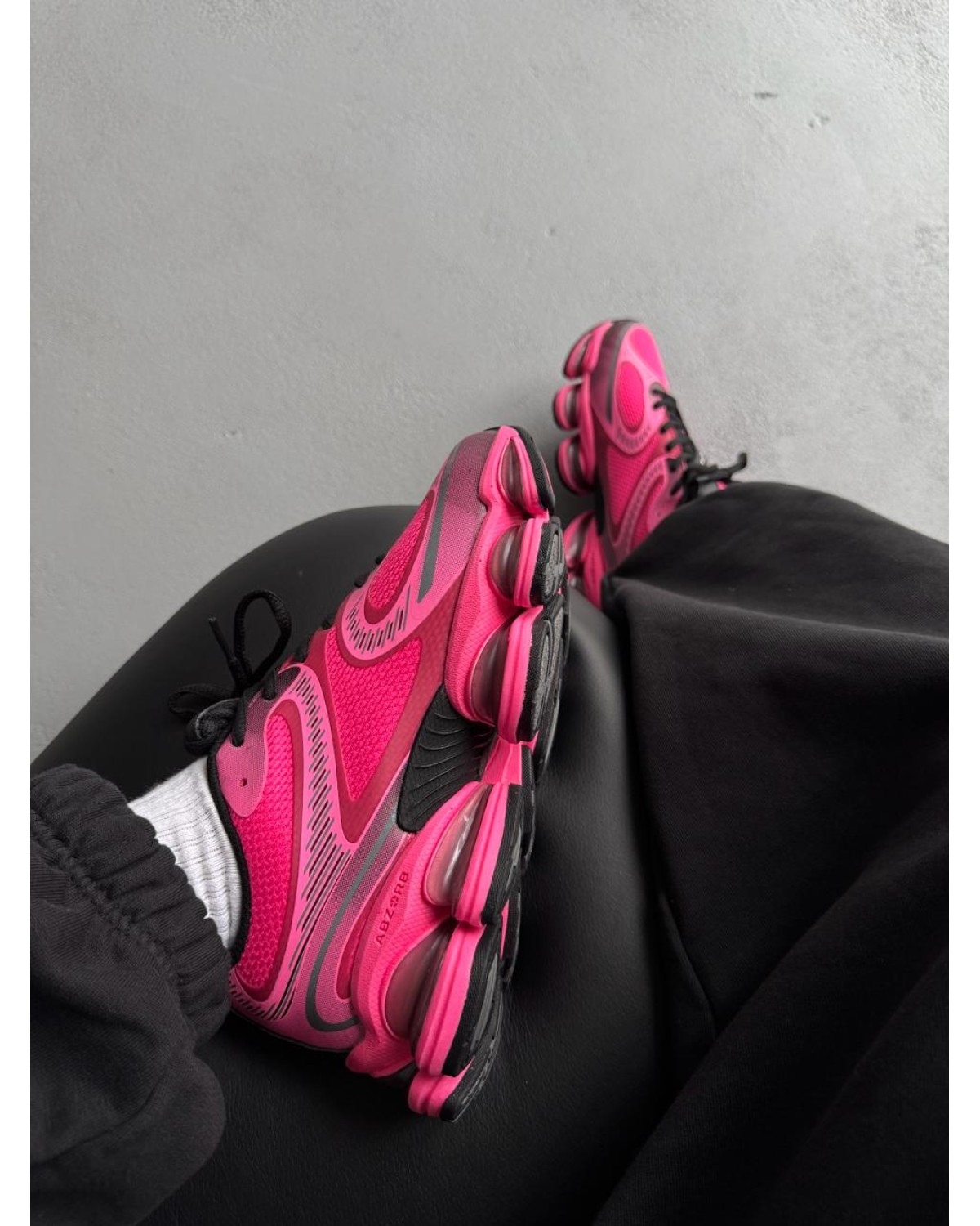 New Balance 2000 White Pink