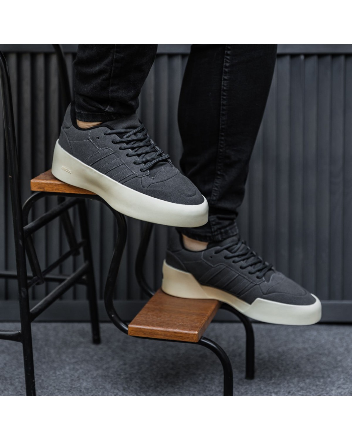 Adidas Forum Low 86 x Essential Fear of God