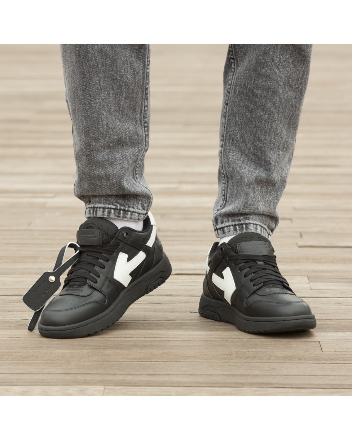 Off White Out Of Office Black