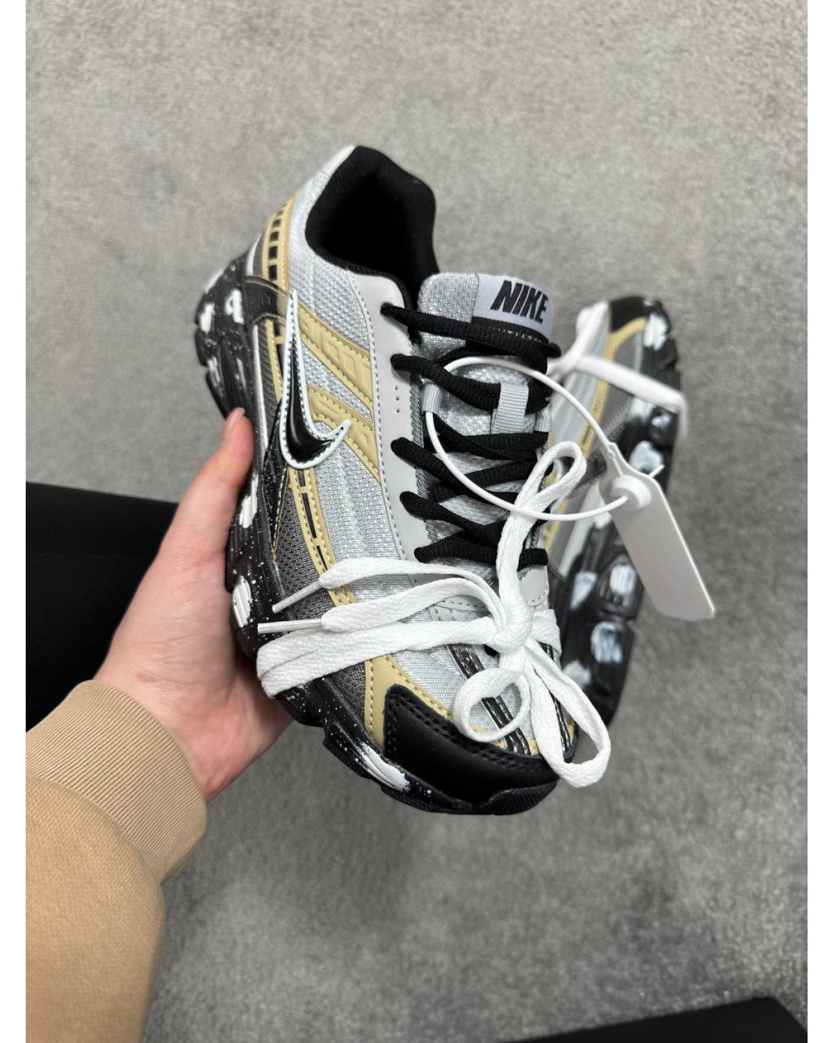 Nike Initiator Light Bone Grey