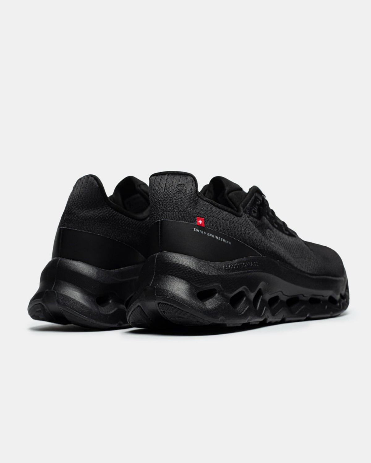 On Running Cloudtilt 'Black Eclipse'