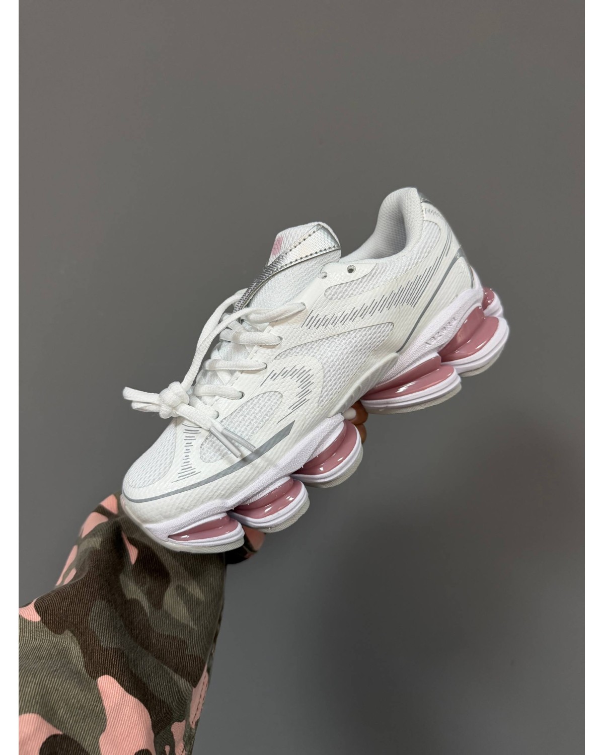 New Balance 2000 White/Pink