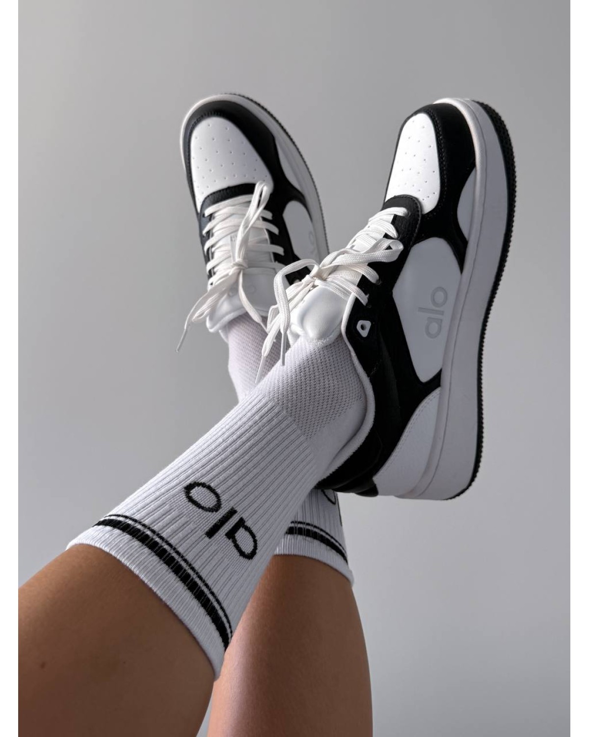 Alo Yoga Recovery Mode Sneaker Black/White