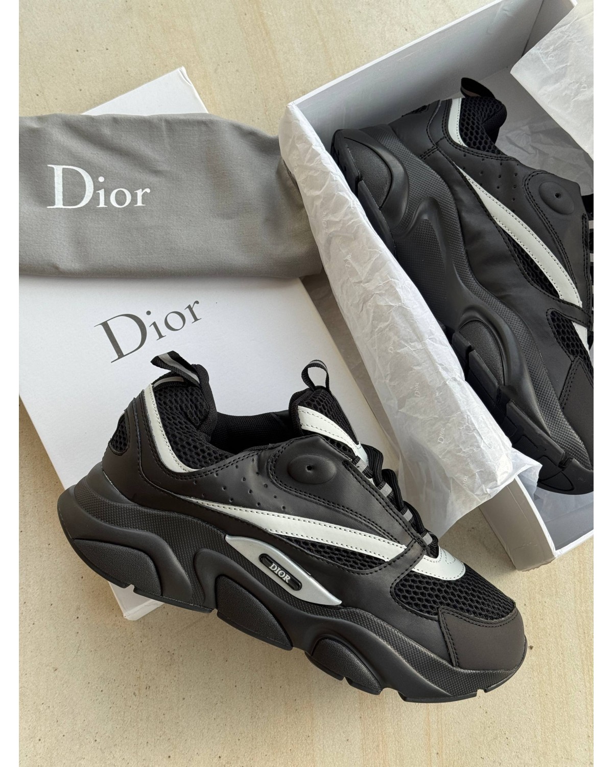 Dior B22 Black