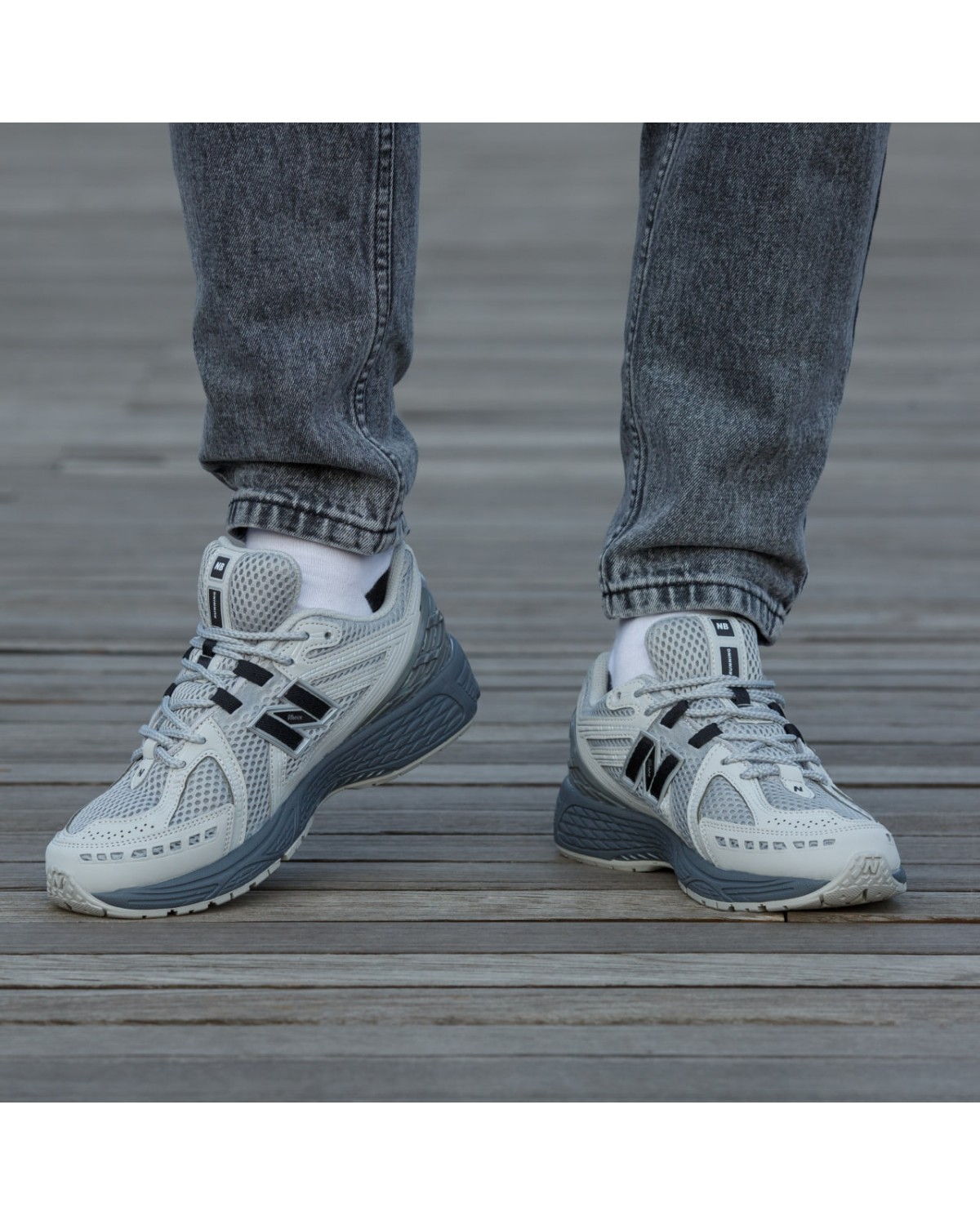New Balance 1906R Grey Black Cordura